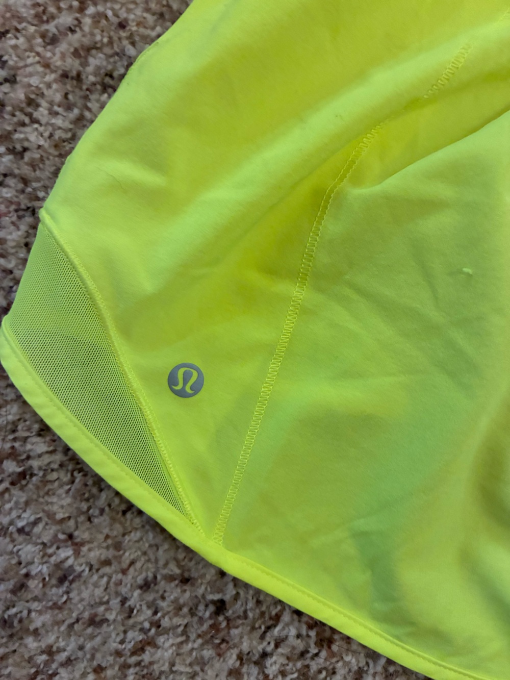lululemon Hotty Hot Low-Rise 4” Lined Shorts Neon Yellow Size 14 Tall - Picture 3 of 7